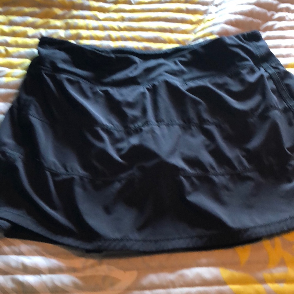 Lulemenon black skort
